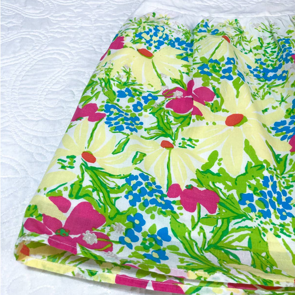 Lilly Pulitzer Whitley Cotton Mini Floral Skirt with pockets Size 2 - Picture 3 of 8
